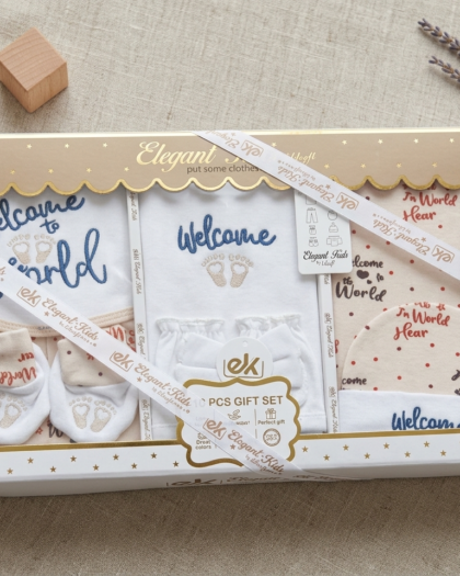 Welcome to the World | Skin 10-Piece Newborn Baby Gift Set | Deluxe Cotton Boxed Set