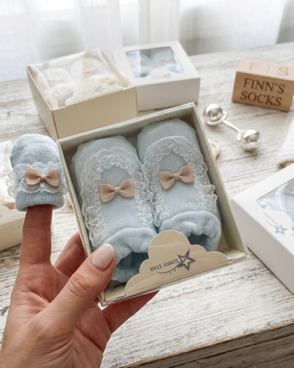 Ultra-Cozy Fleece Newborn Baby Booties – Soft Sole Infant Winter Socks